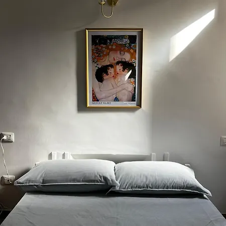 Locazione Culturale - Short Rent In - * Atri